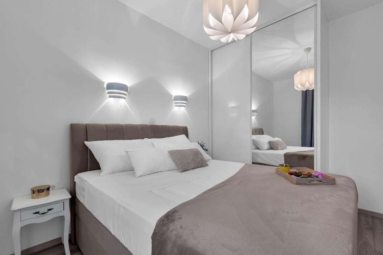 Apartment Apricus Макарська Екстер'єр фото