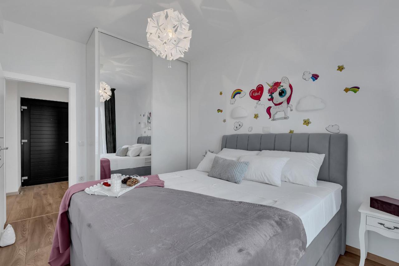 Apartment Apricus Макарська Екстер'єр фото